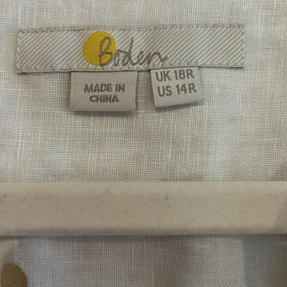 Boden 100% linen metallic gold polka dot button up shirt size 14 - Picture 6 of 6